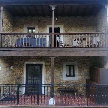 Casa Rural Apartamentos Angel Inguanzo Arenas De Cabrales Kültér fotó